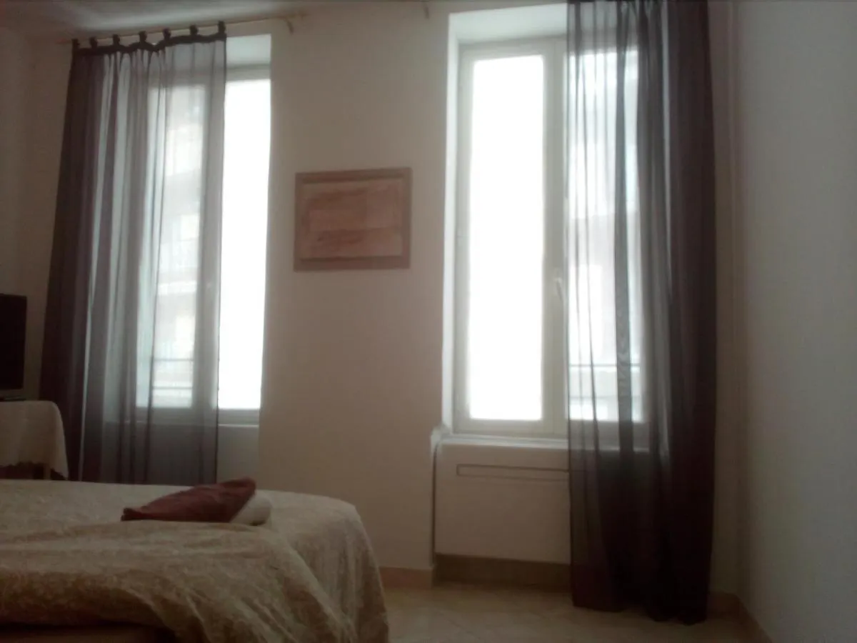 Appartement Casa via Montà in centro à San Remo
